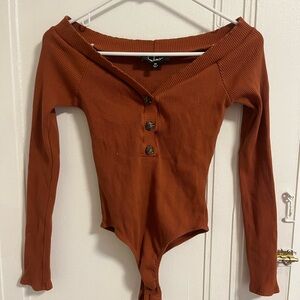 Lulu's Terracotta Ribbed Bodysuit